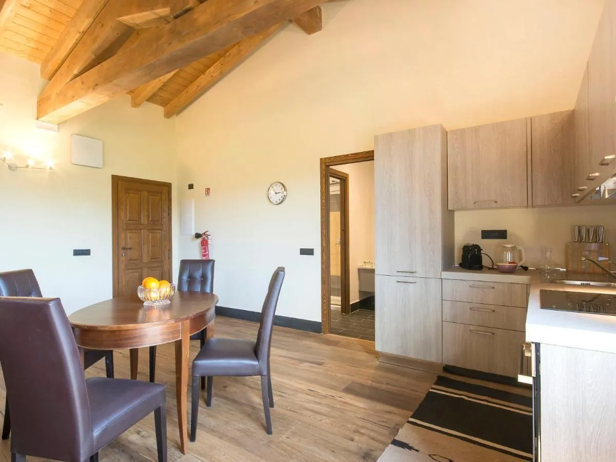 Holiday Home Castello Della Mugazzengru Coronata By Interhome Tresana